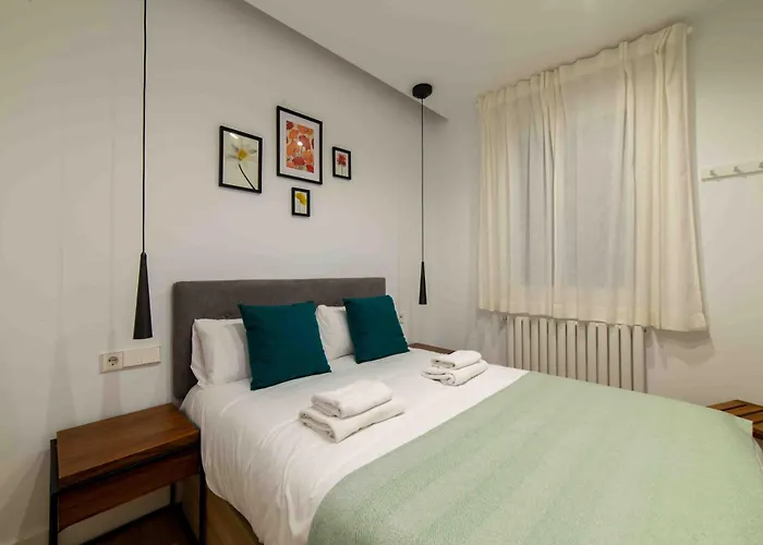Piso Moderno En Barrio De Salamanca 2 Hab 2 Bano